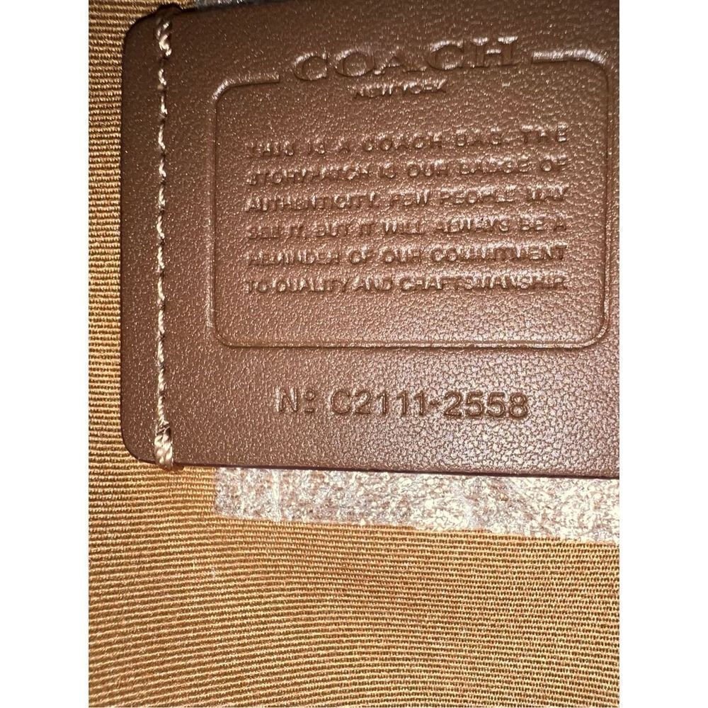 🔥🎁NEW! Coach Katy Satchel Handbag Sig Canvas Khaki/Electric Pink Msrp:$350.00 - Picture 9 of 9